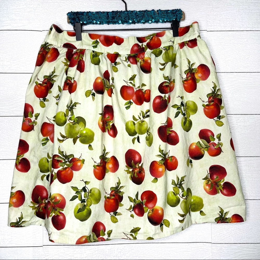 Retrolicious | Apples A-line Skirt